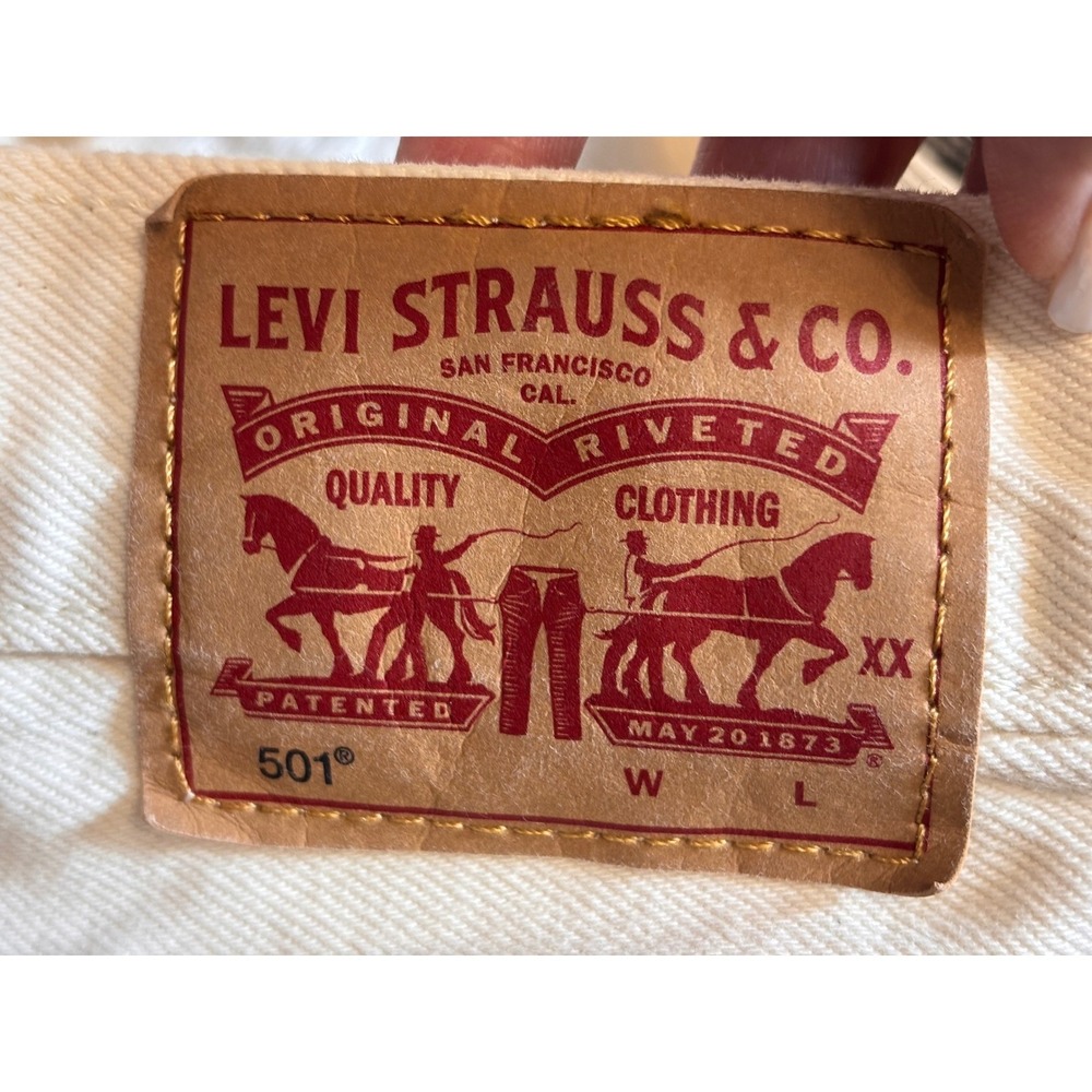 Levis 501 Jeans Womens W30 L28 Off White Cream Butterfly Print Button Fly - Picture 11 of 16